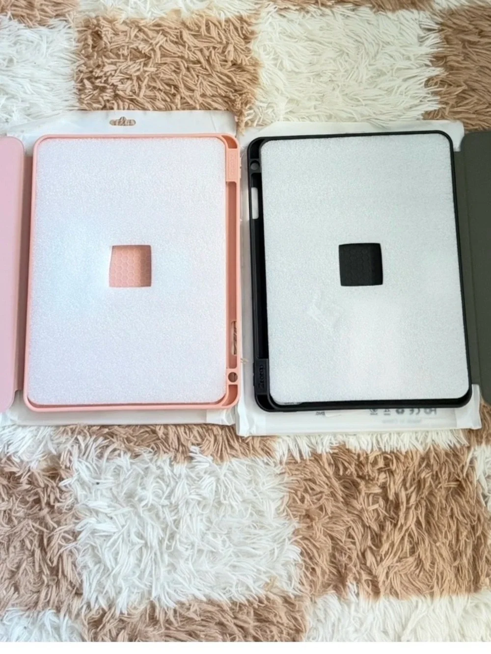 Slim Fold IPad Pro 2020 Case — Pink & Black Protective Covers